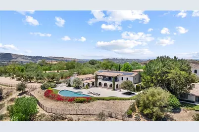 40 Echo Glen, Irvine, CA 92603 - Photo 1