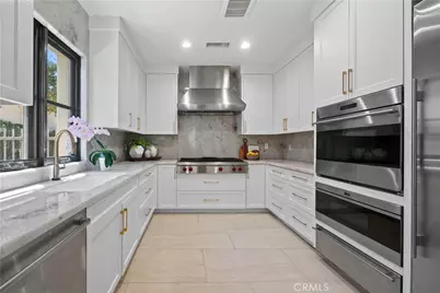 40 Echo Glen, Irvine, CA 92603 - Photo 25