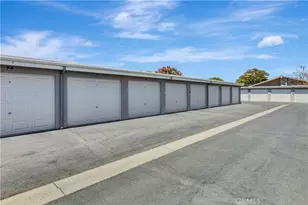 8566 Larkhall Cir, Huntington Beach, CA 92646 - Photo 23