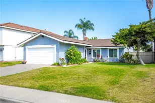 25681 Padua Dr, Laguna Hills, CA 92653 - Photo 3