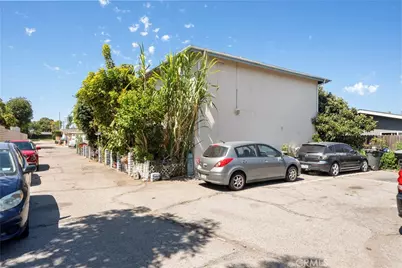 681 Victoria, Costa Mesa, CA 92627 - Photo 47