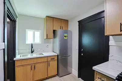 401 S Garnsey Street, Santa Ana, CA 92701 - Photo 11
