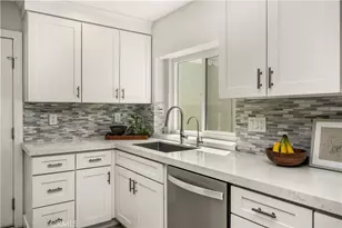 32 Acorn, Irvine, CA 92604 - Photo 5