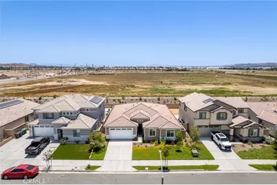 711 Ballesteros, Perris, CA 92571 - Photo 9