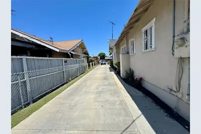 1758 W 51st Street, Los Angeles, CA 90062 - Photo 27