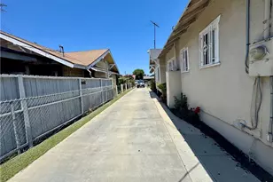 1758 W 51st St, Los Angeles, CA 90062 - Photo 27