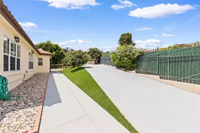 1975 Chota, La Habra Heights, CA 90631 - Photo 45