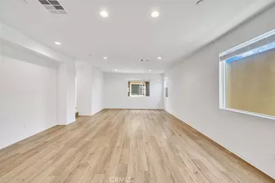911 E 3rd, Santa Ana, CA 92701 - Photo 11