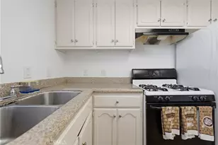 10015 Karmont Ave, South Gate, CA 90280 - Photo 15