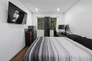 10015 Karmont Ave, South Gate, CA 90280 - Photo 29