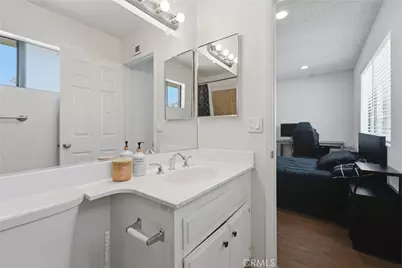 10015 Karmont Avenue, South Gate, CA 90280 - Photo 35