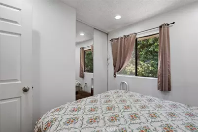 10015 Karmont Avenue, South Gate, CA 90280 - Photo 25