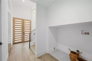 539 Vista Flora, Newport Beach, CA 92660 - Photo 31