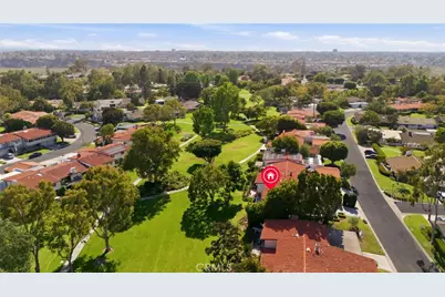 539 Vista Flora, Newport Beach, CA 92660 - Photo 35