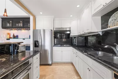 2326 Vista Hogar, Newport Beach, CA 92660 - Photo 11
