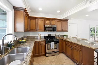 1110 E Meats Avenue, Orange, CA 92865 - Photo 17