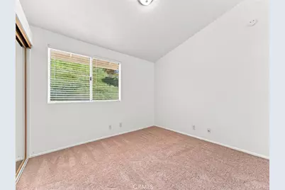 28525 Sugar Pine Way, Saugus, CA 91390 - Photo 23