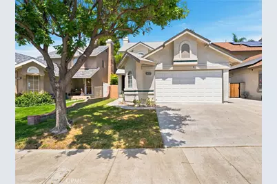 28525 Sugar Pine Way, Saugus, CA 91390 - Photo 1