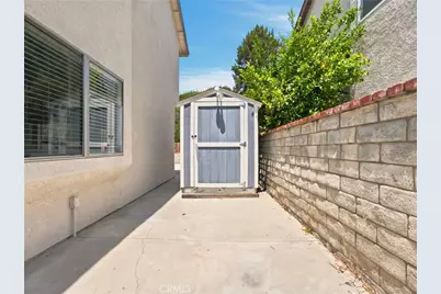 28525 Sugar Pine Way, Saugus, CA 91390 - Photo 29