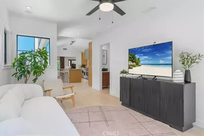 584 N Plymouth Boulevard, Los Angeles, CA 90004 - Photo 19