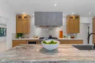 584 N Plymouth Blvd, Los Angeles, CA 90004 - Photo 17