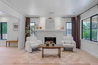 584 N Plymouth Boulevard, Los Angeles, CA 90004 - Photo 9