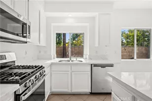 26495 St Michel Ln, Murrieta, CA 92563 - Photo 15