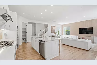 9327 Astor, Irvine, CA 92618 - Photo 7