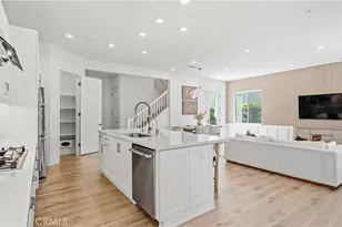 9327 Astor, Irvine, CA 92618 - Photo 7
