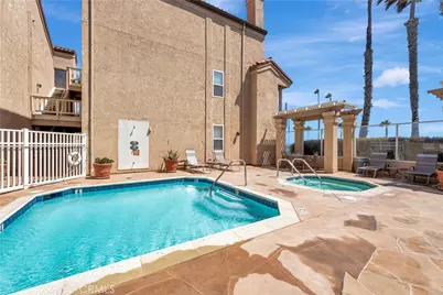 2000 Pacific Coast Highway #203, Huntington Beach, CA 92648 - Photo 31