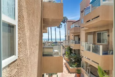 2000 Pacific Coast Highway #203, Huntington Beach, CA 92648 - Photo 23