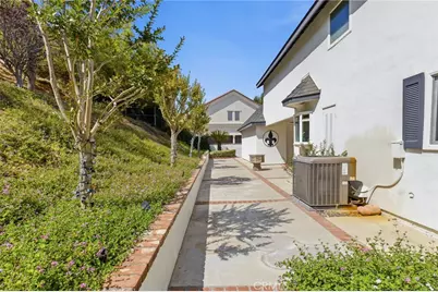 2552 Sunset, Riverside, CA 92506 - Photo 43