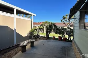 18601 Newland, Huntington Beach, CA 92646 - Photo 3