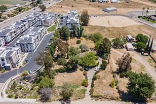 25071 Monroe, Murrieta, CA 92562 - Photo 7