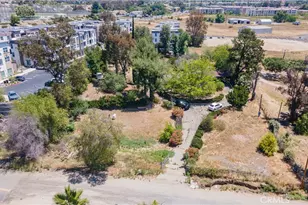 25071 Monroe, Murrieta, CA 92562 - Photo 9