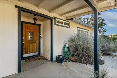 8623 Gobi Road, Phelan, CA 92371 - Photo 3