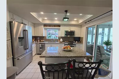 309 Burlington, Santa Ana, CA 92704 - Photo 11