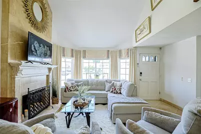 309 Burlington, Santa Ana, CA 92704 - Photo 9
