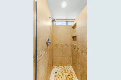 1407 Lakeside, Huntington Beach, CA 92648 - Photo 11