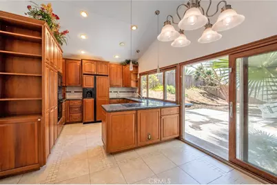 25572 Gloriosa Dr, Mission Viejo, CA 92691 - Photo 3