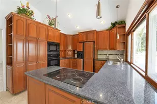 25572 Gloriosa Dr, Mission Viejo, CA 92691 - Photo 5