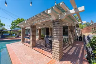 2817 Ridgewood, Santa Ana, CA 92705 - Photo 25