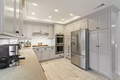 2817 Ridgewood, Santa Ana, CA 92705 - Photo 11