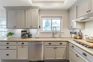 2817 Ridgewood, Santa Ana, CA 92705 - Photo 9