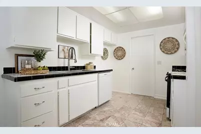30861 Calle Resplendor, San Juan Capistrano, CA 92675 - Photo 11