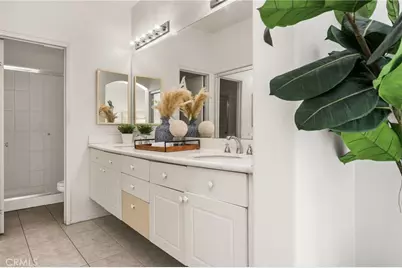 11 Medici Aisle, Irvine, CA 92606 - Photo 33