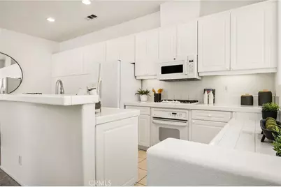 11 Medici Aisle, Irvine, CA 92606 - Photo 9