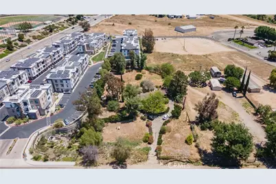 25071 Monroe, Murrieta, CA 92562 - Photo 7