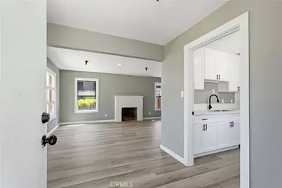 1002 Lochbrae Rd, Sacramento, CA 95815 - Photo 3