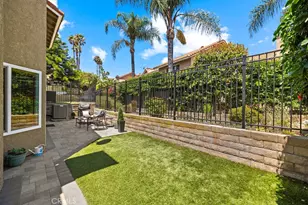 6041 E Queens Dr, Anaheim Hills, CA 92807 - Photo 7
